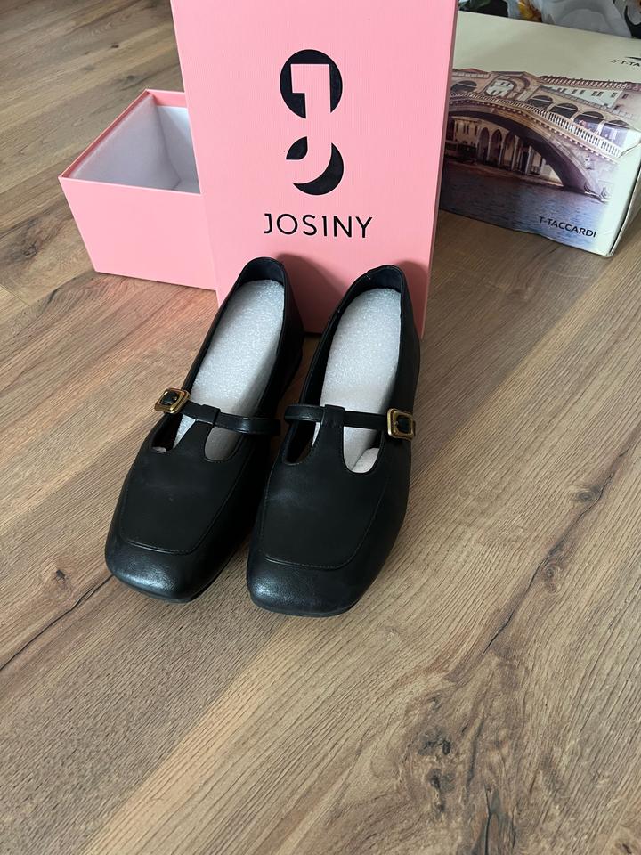 Josiny