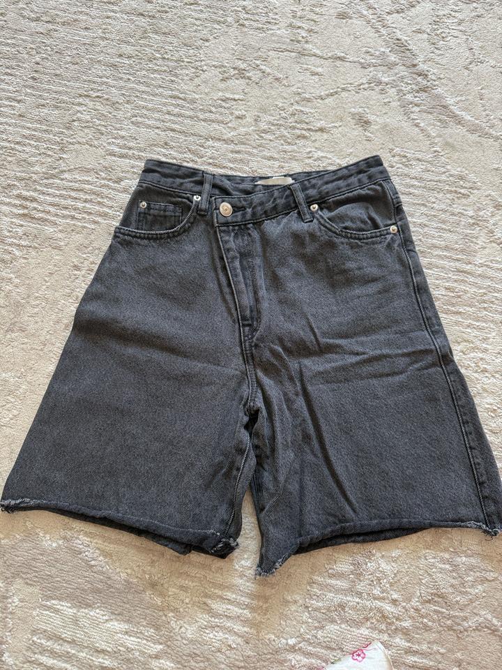 H&M