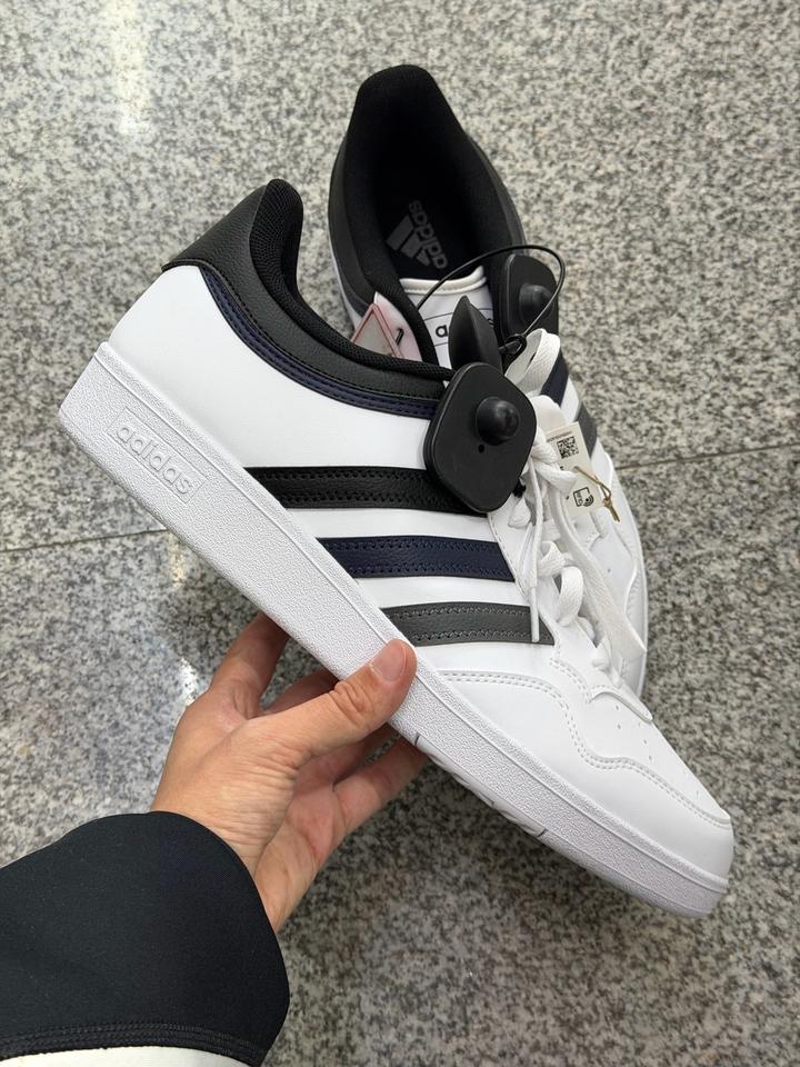 Кроссовки adidas Hoops 4.0
