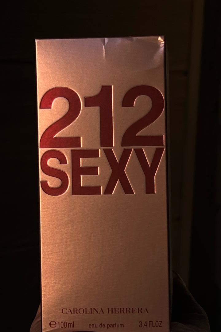Carolina Herrera 212 Sexy парфюмерная вода