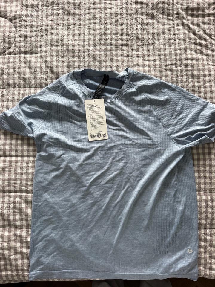 Футболка lululemon