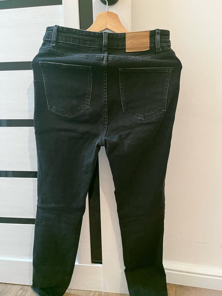 Джинсы ZARA