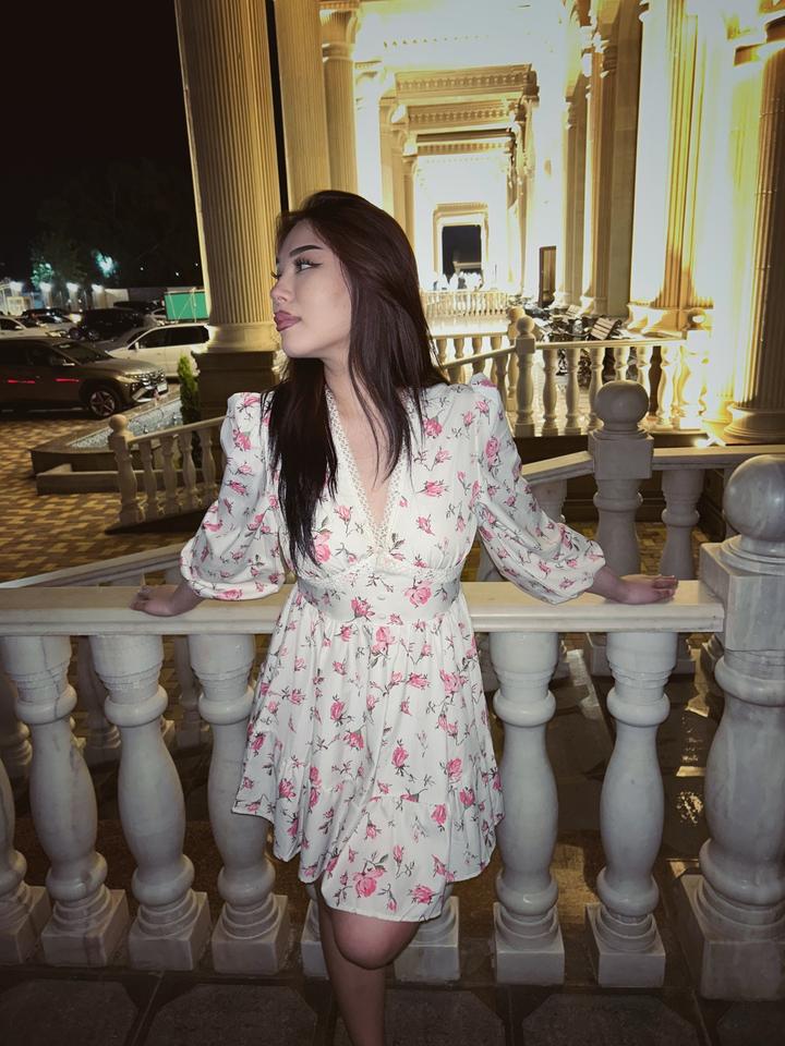 Платье с цветочным принтом