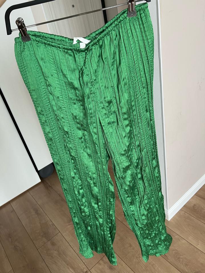 H&M