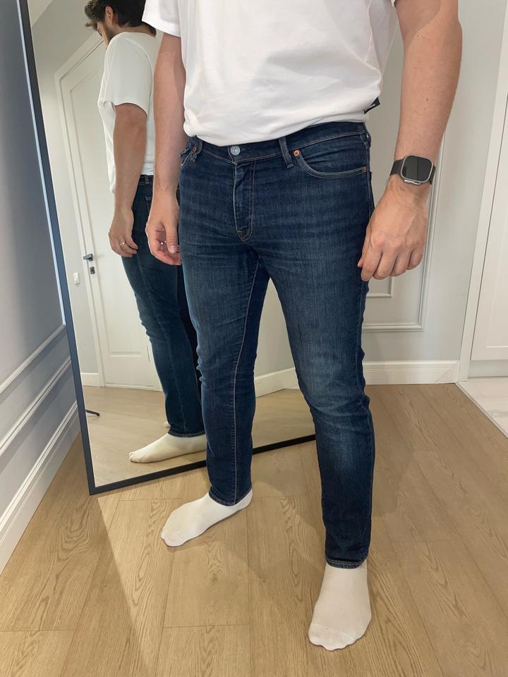 Levi's