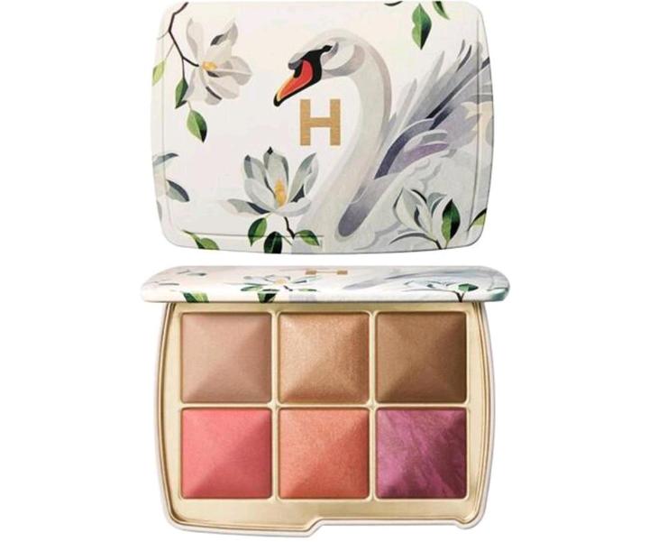 Hourglass Аургласс