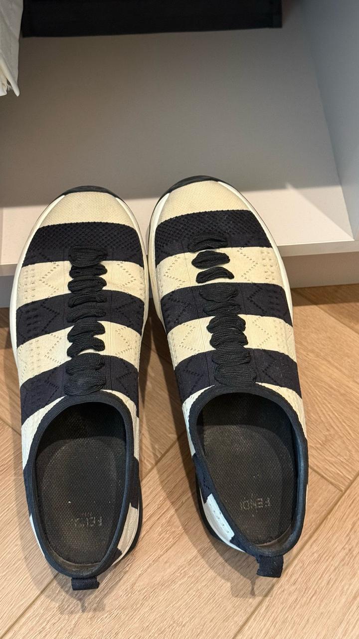 Fendi кроссовки