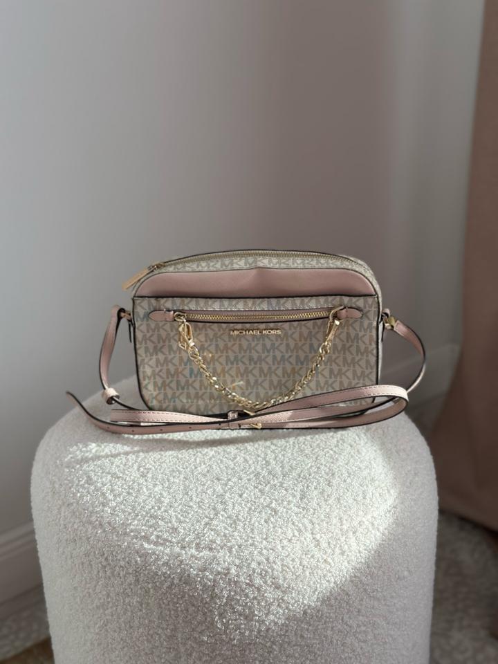Сумка кросс-боди Michael Kors