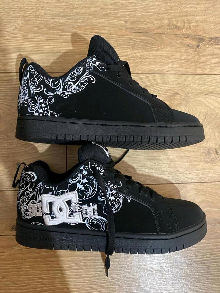 DC shoes кроссовки