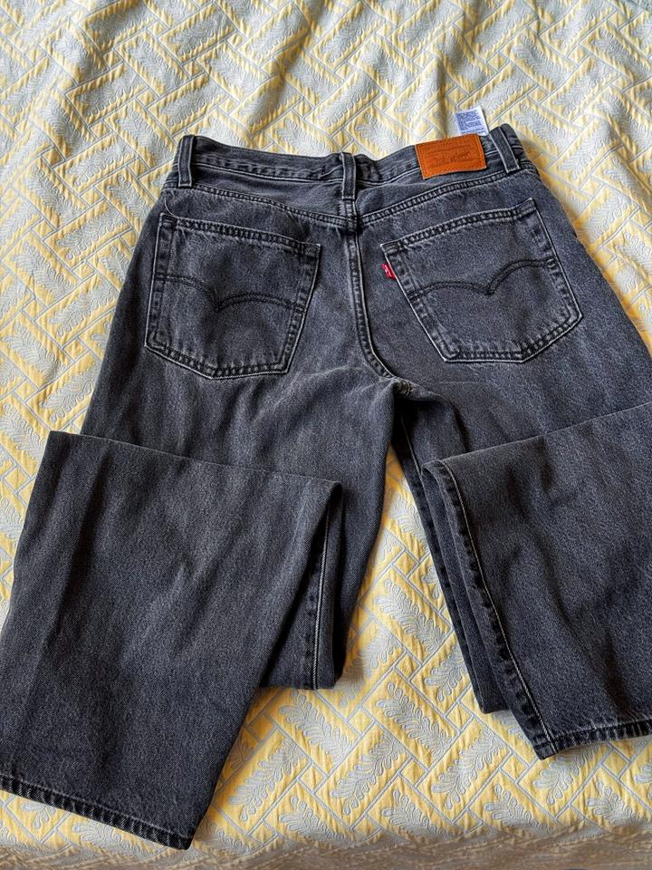 Levi's