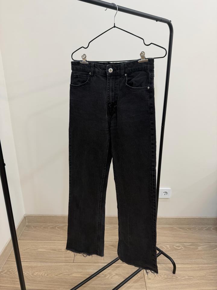 Джинсы Bershka