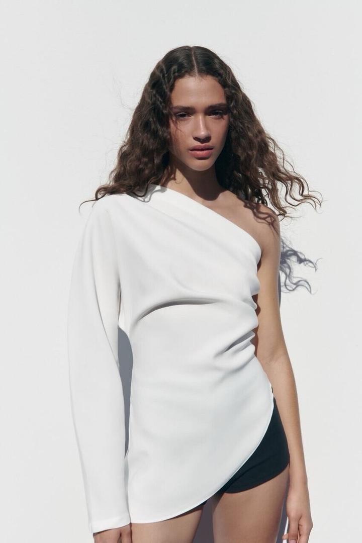 Zara Ассиметричный топ на одно плечо