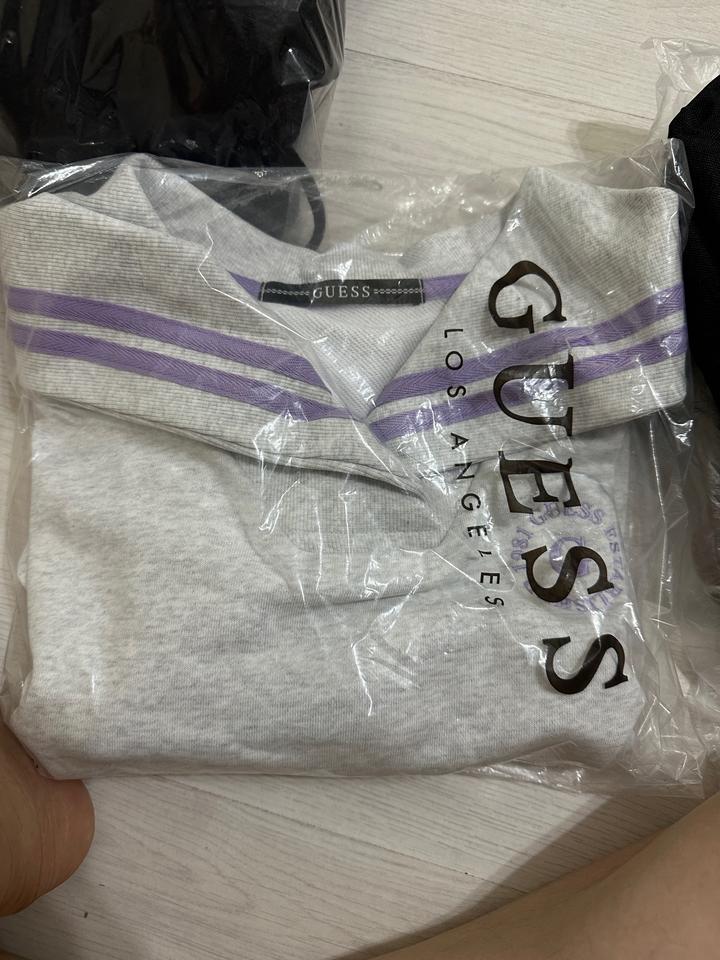 Свитшот Guess