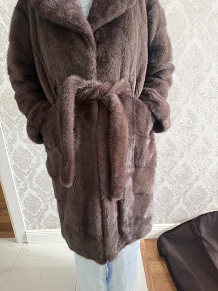 Шуба из натурального меха норки