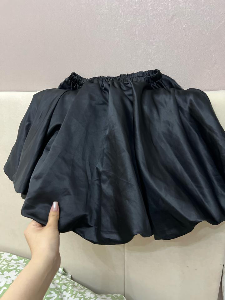 Атласная юбка . Покупала в Drees4you