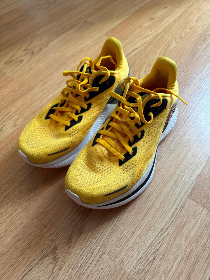 Saucony