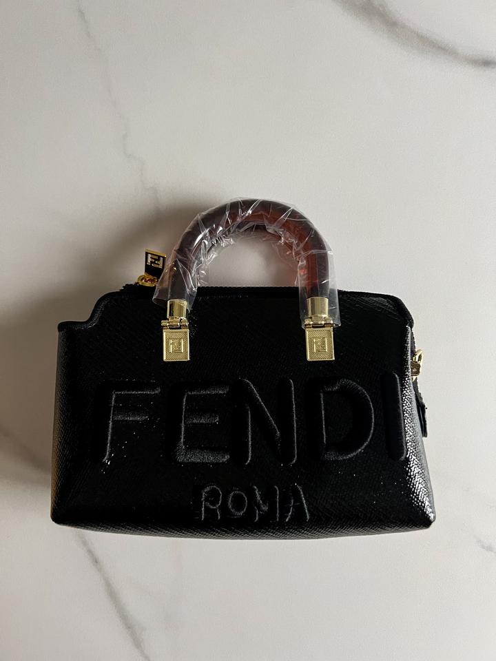 Маленькая Сумка Fendi Черная