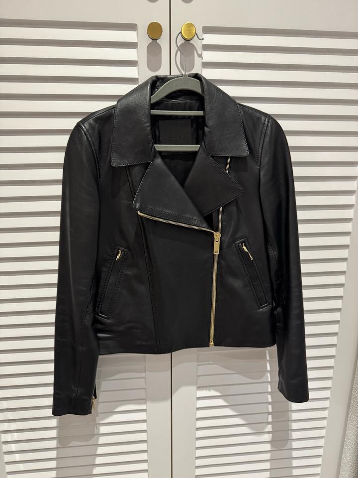 Massimo Dutti
