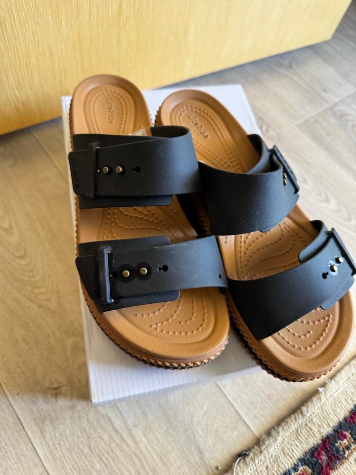 Crocs