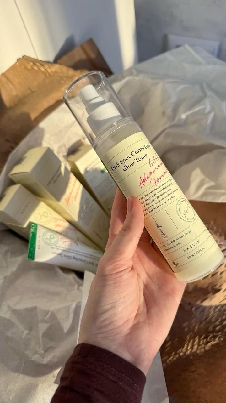 Тонер для лица Dark Spot Correcting Glow