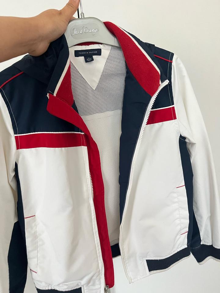 Tommy Hilfiger