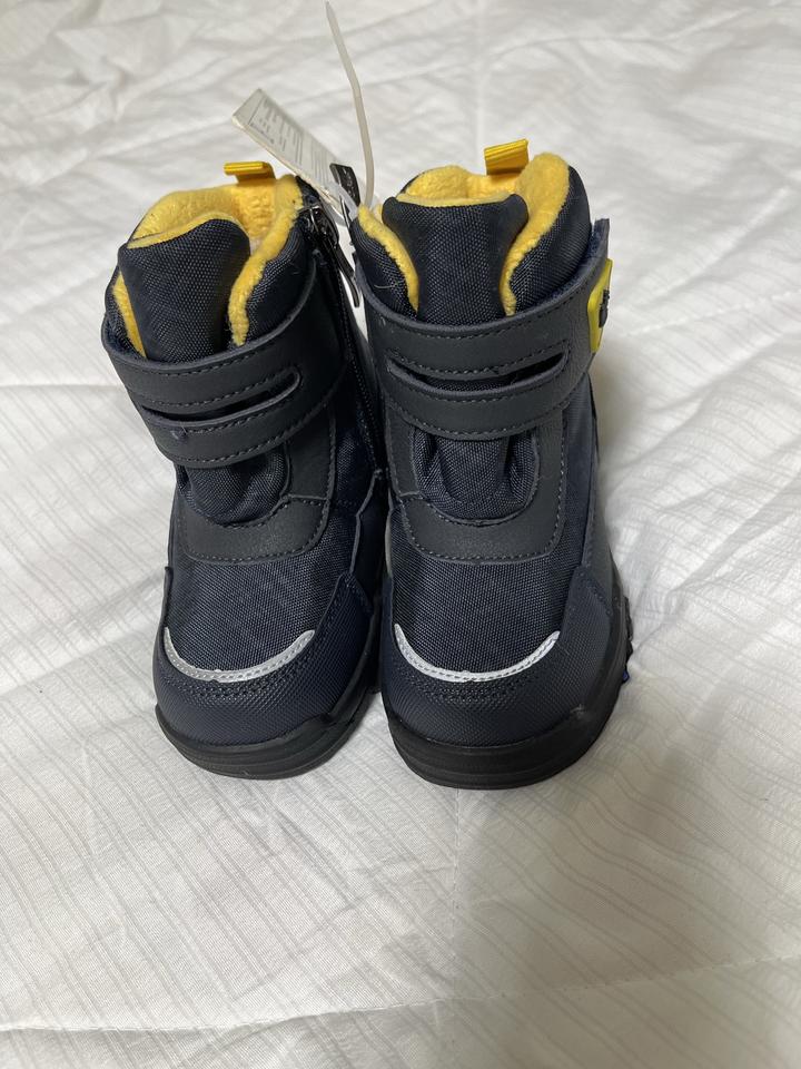 neo feet