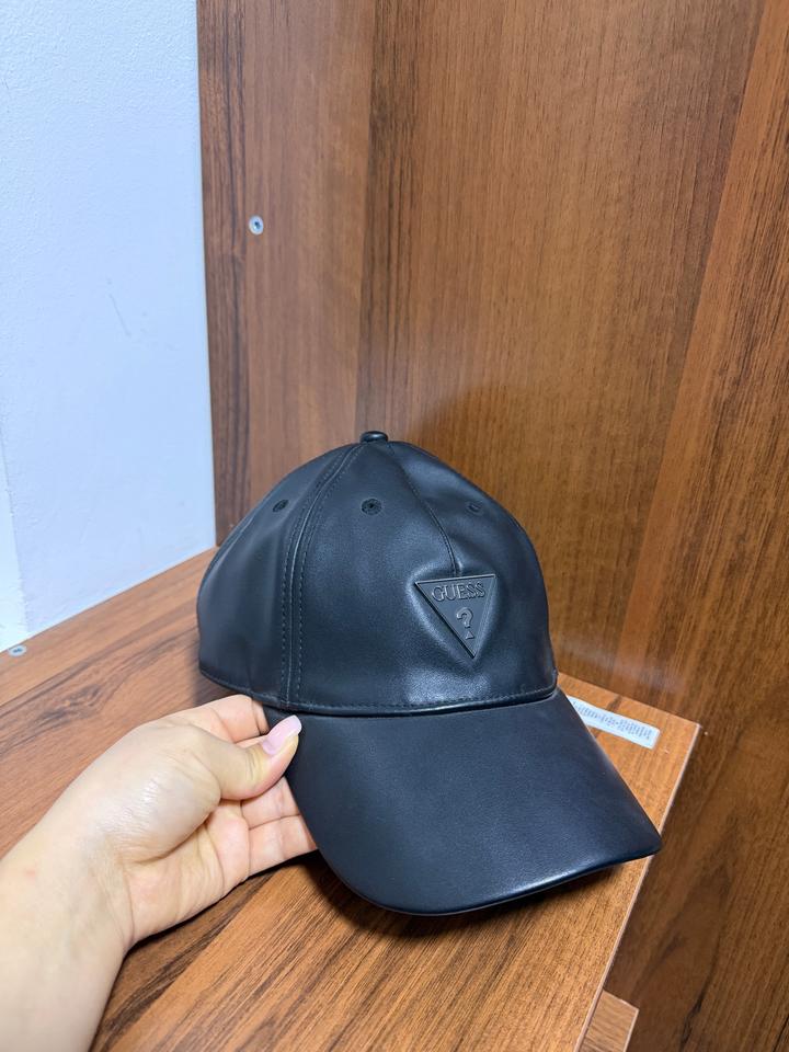 Кепка Guess