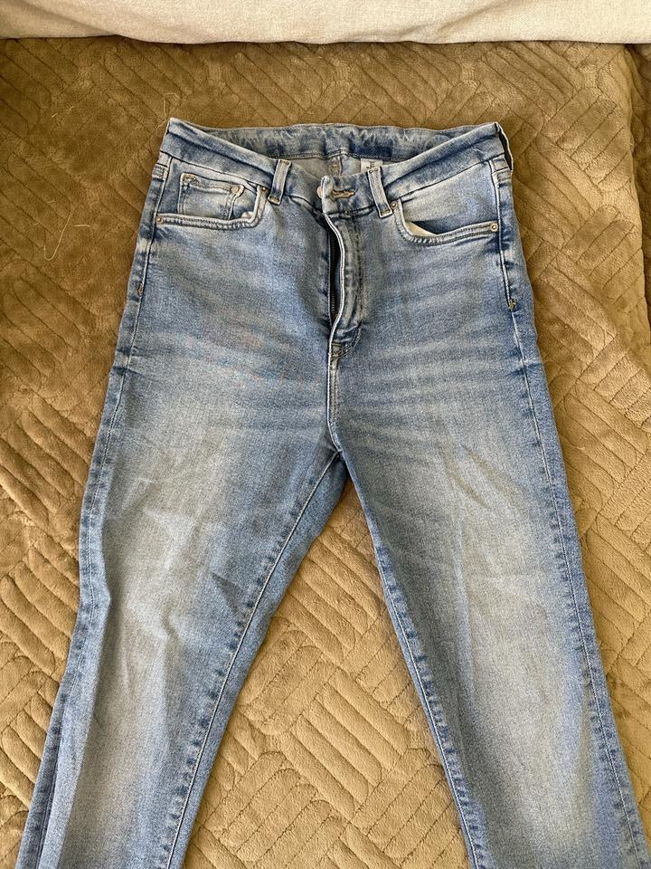 Джинсы H&M