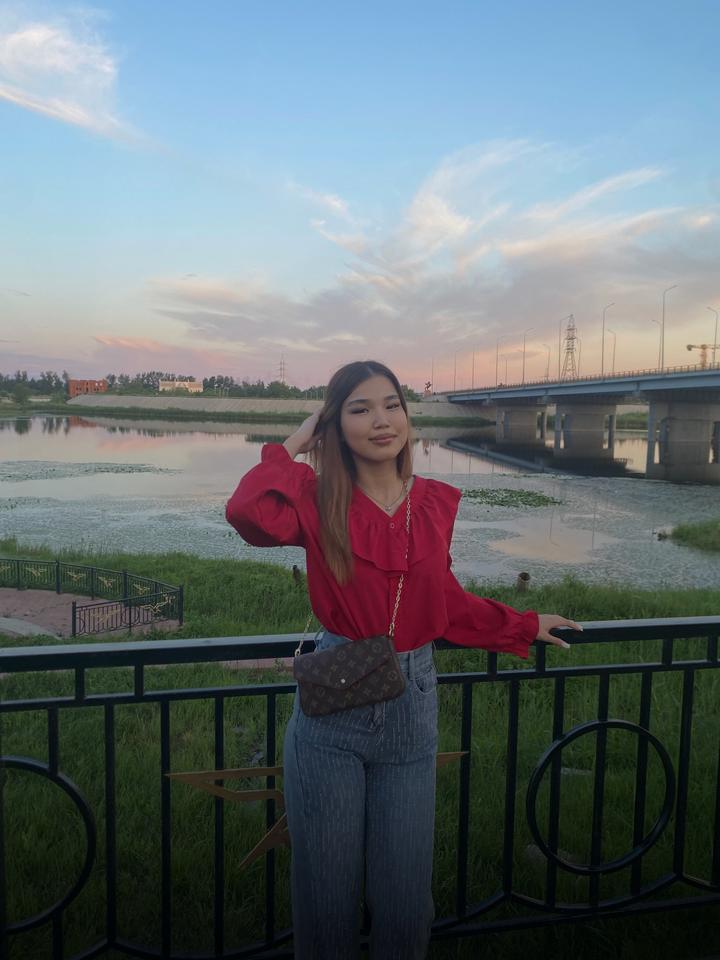 блузка