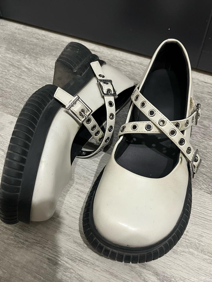 Charles & Keith