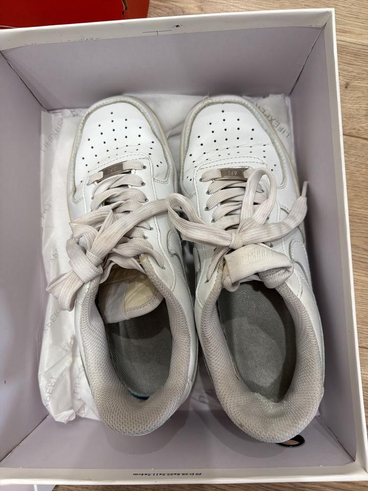 Кроссовки Nike