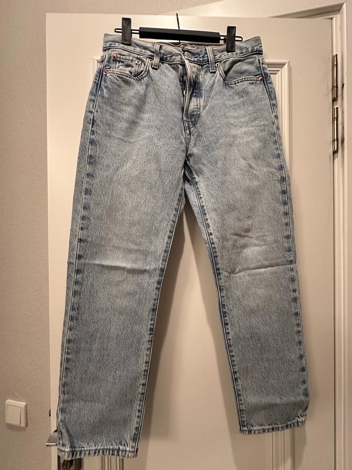 Levi's