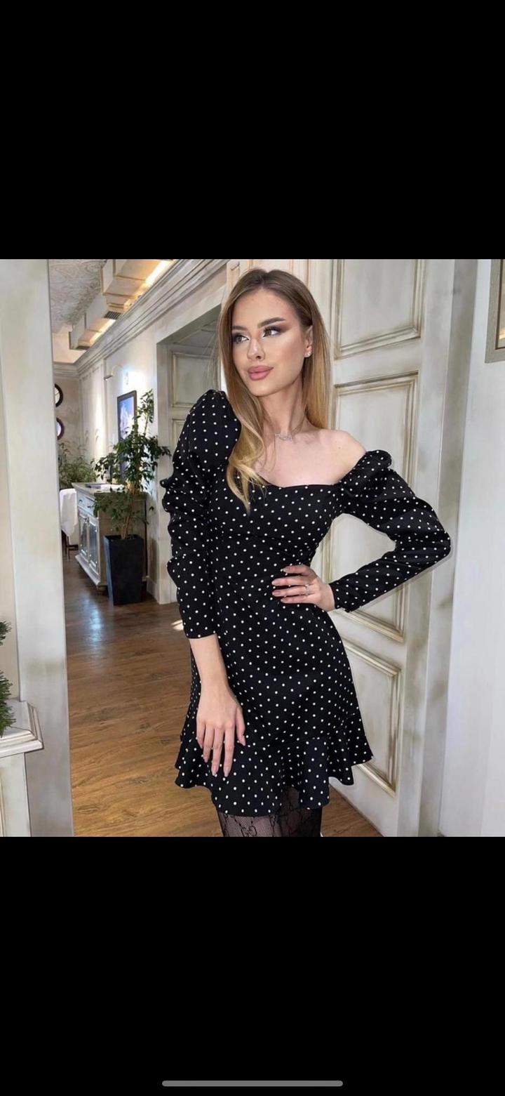 Платье в горошек