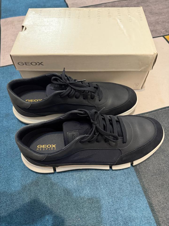 Кроссовки Geox