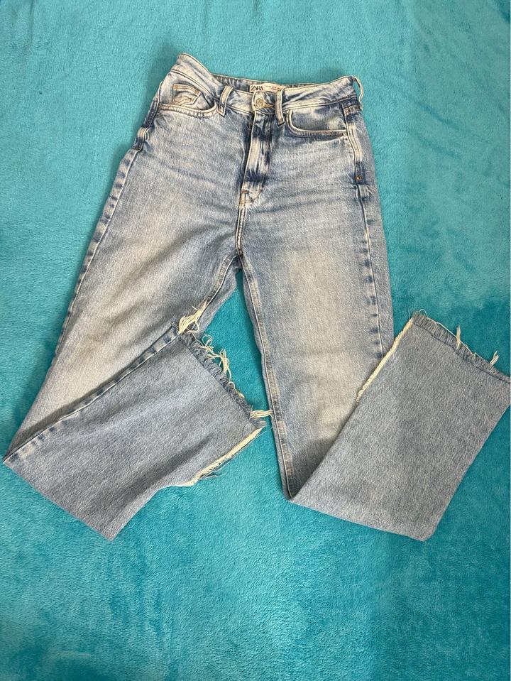 Джинсы Zara
