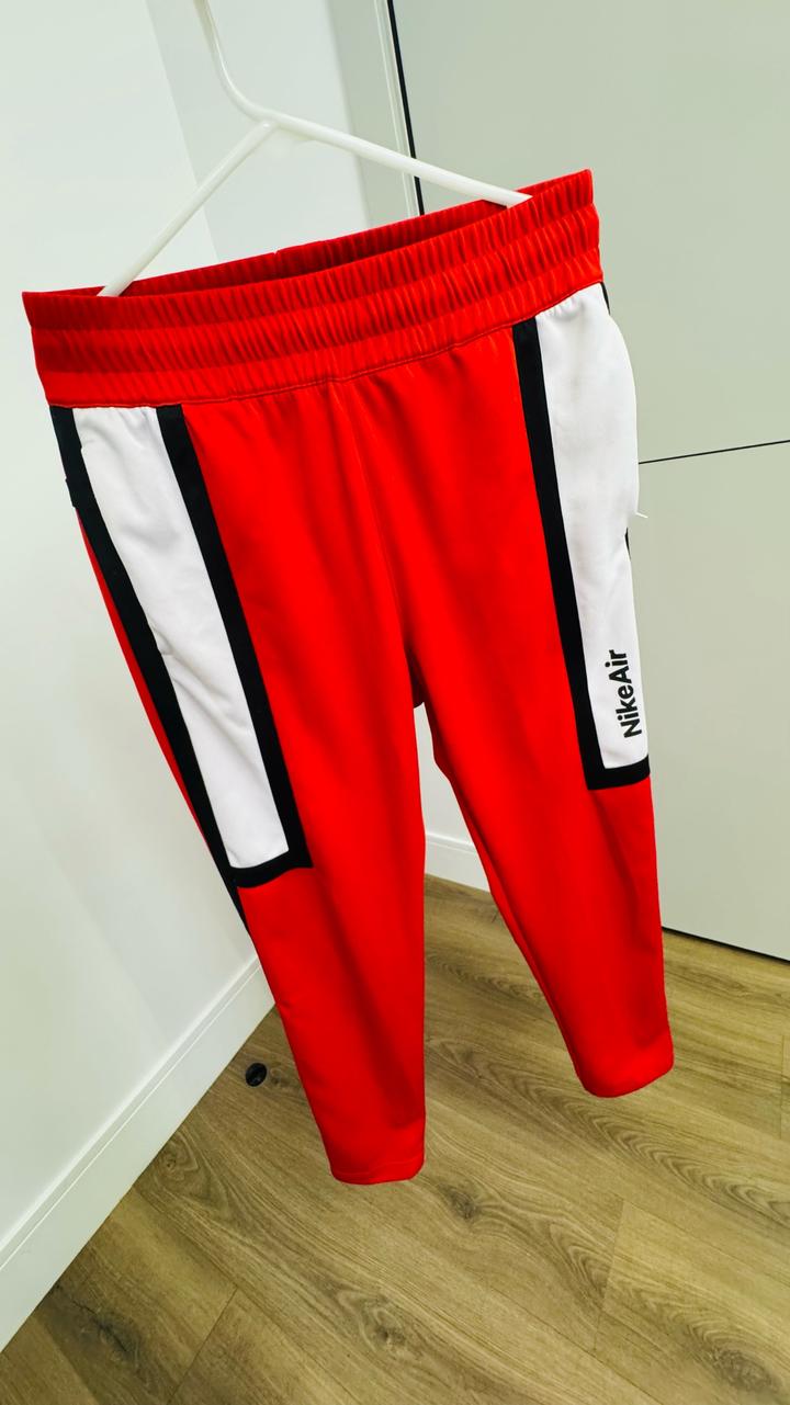 Спортивные брюки Nike