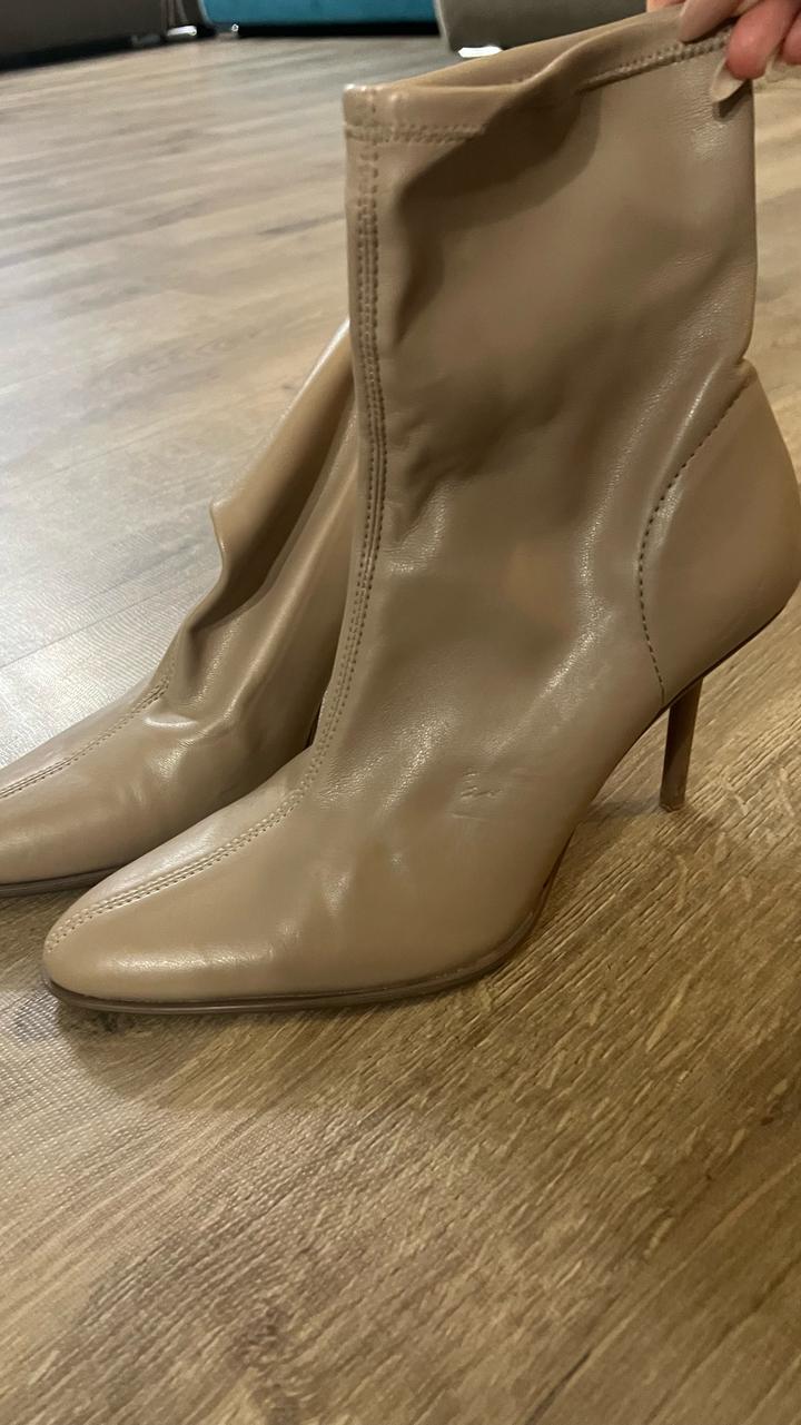 Zara Ботильоны на шпильке