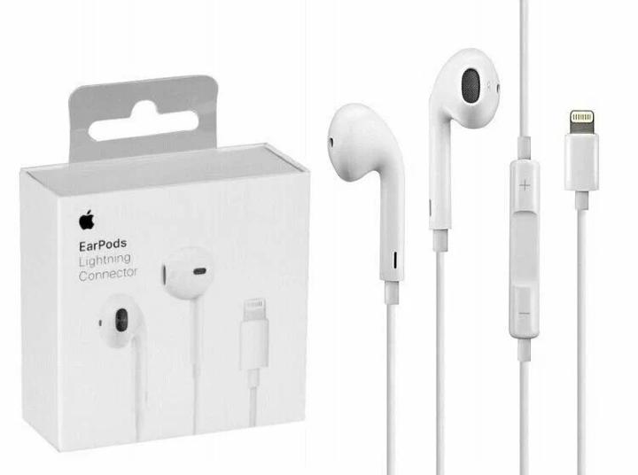 Наушники Apple EarPods с разъемом Lightning