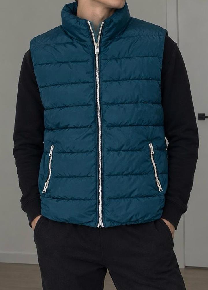 Новая жилетка мужская (безрукавка) Pacco Sport