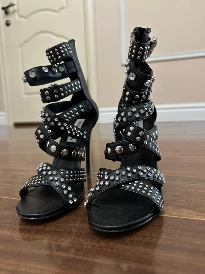 Steve Madden