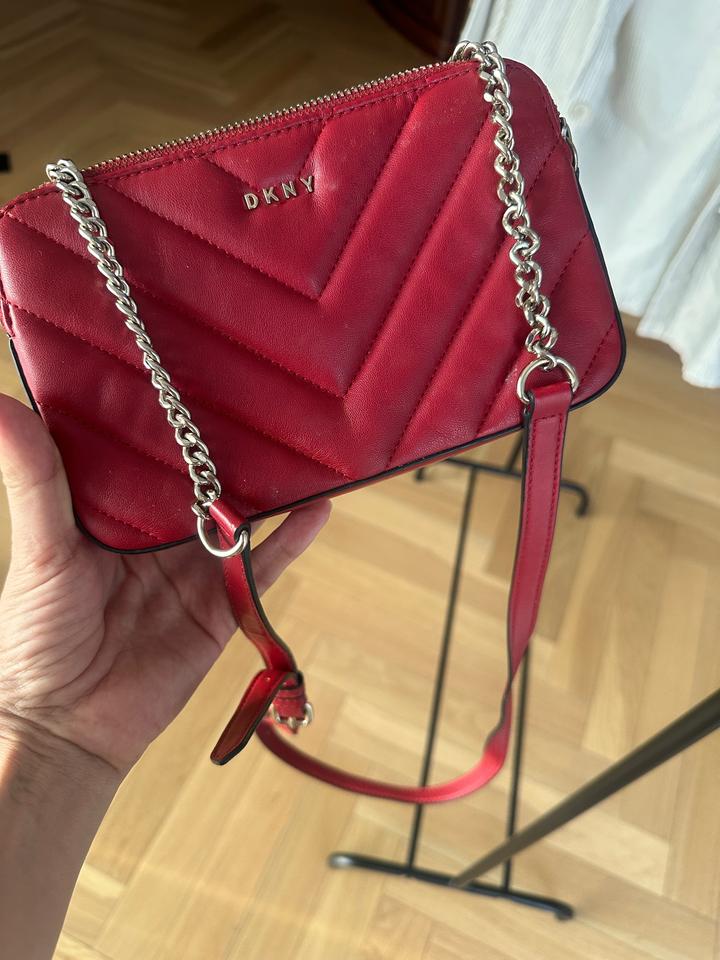 DKNY