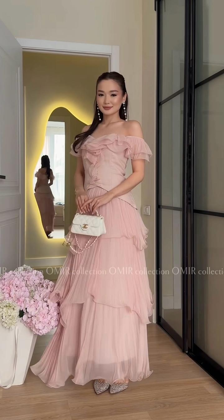 Omir Collection