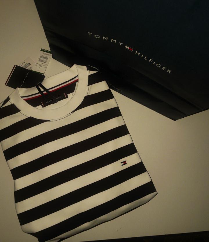 свитшот Tommy Hilfiger