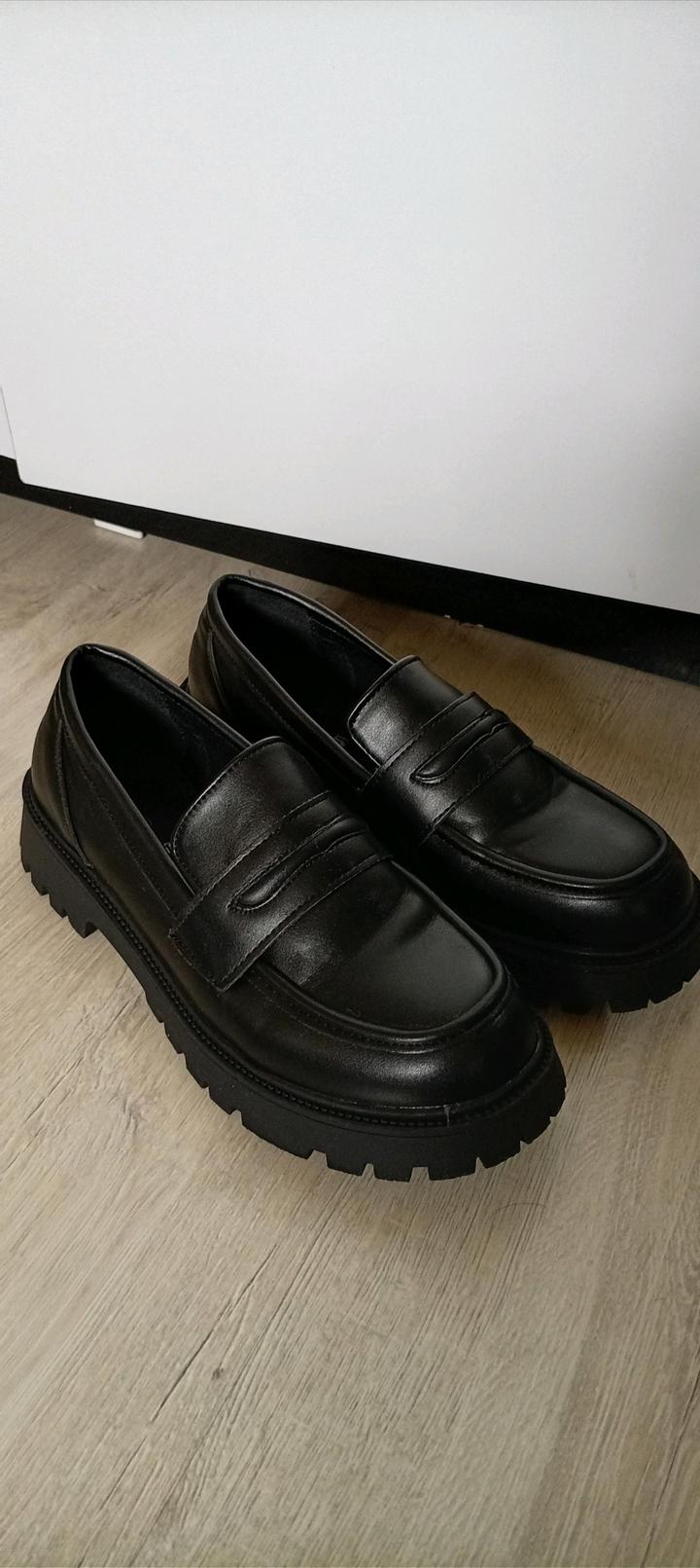 Нет бренда