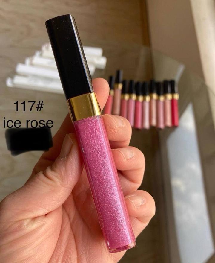 Блеск для губ CHANEL 117-Ice rose