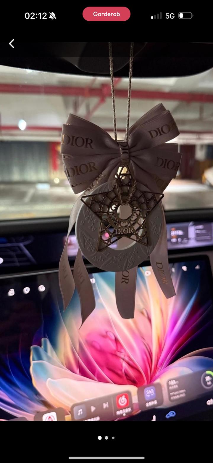 Dior