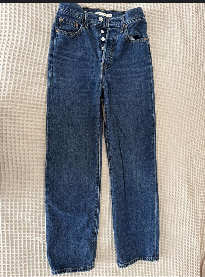 Джинсы Levi's (женские)