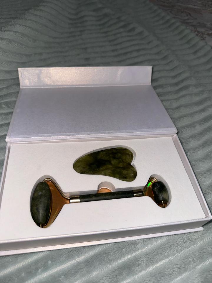Facial Massage Roller