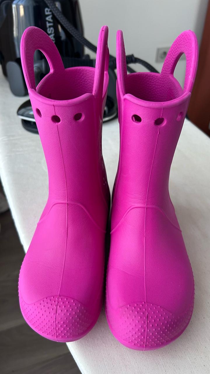 Crocs