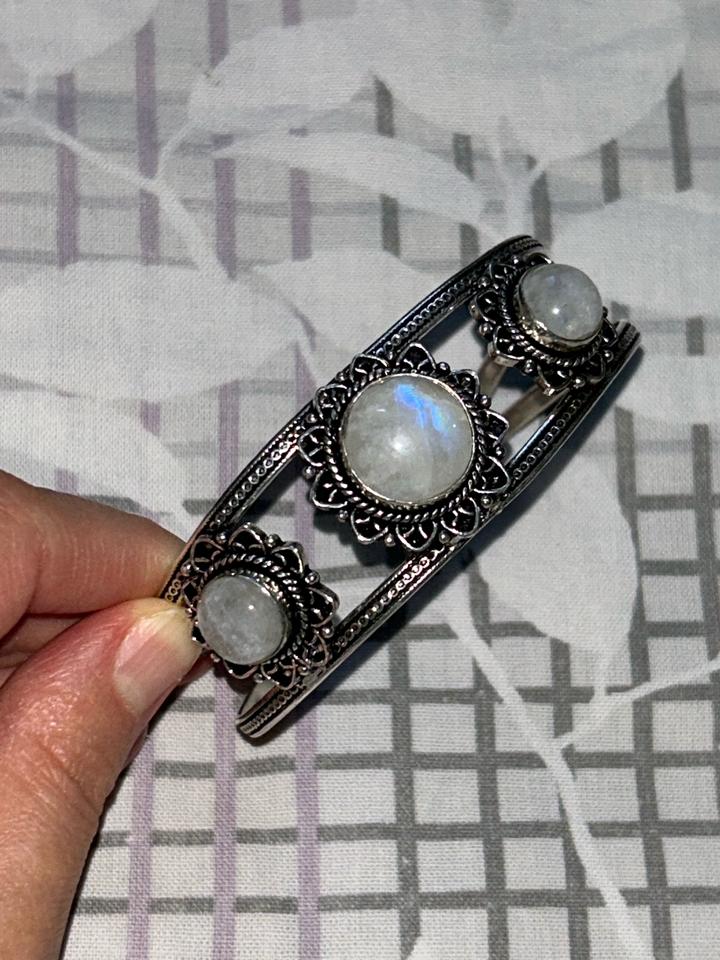 Handmade (ручная работа) Браслет с Лунными камнями